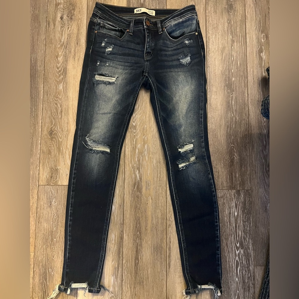 BKE Stella Slim Fit Low Rise Ankle Skinny Dark Wash Distressed Jeans 28 waist